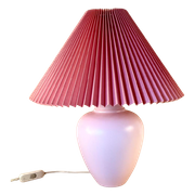 Roze Vintage Lamp Met Nieuwe Roze Plissé Kap