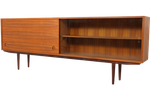 Vintage Sideboard Met Schuifdeuren Glazen Deur