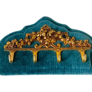 Vintage Sleutelrekje Barok Blauw Fluweel