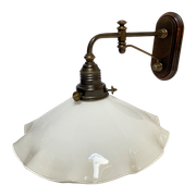 Vintage Wandlamp Met Geschulpte Glazen Kap, Brons En Hout