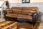 Retro Bank, Vintage Sofa, Reliving