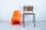 2 Kinderstoelen Model S Chair Stapelbaar Kunststof Oranje