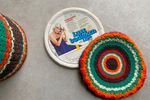 Vintage Kleurrijk Gehaakte Wol Ton / Opslag / Opbergen / Mand Met Deksel