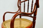 Antieke Thonet Kinderstoel. Topconditie. Vintage Houten Kinderstoel.