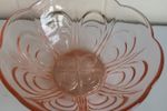 Vintage Kleine Fruitschaal In Roze Geperst Glas