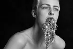 Erwin Olaf 'Pearls Squares'   |    Photo